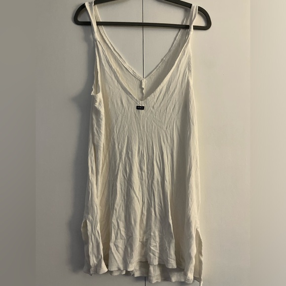 RVCA White Sleeveless V-Neck Mini Dress / Long Tank Top - Size Small - Picture 2 of 5
